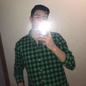 Meet your Posher, Derian